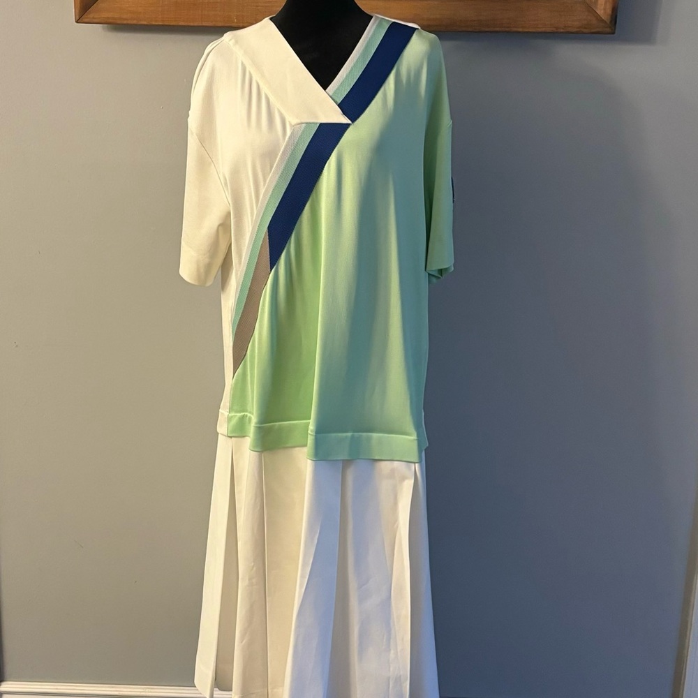 Gizia Sport Midi V-neck Short Sleeve Dress With Box Pleats Euro Sz 42/US XL NWOT